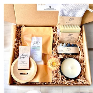 Shower Gift Set – Eucalyptus Shower Steamers, Natural Soaps & Scented Candle