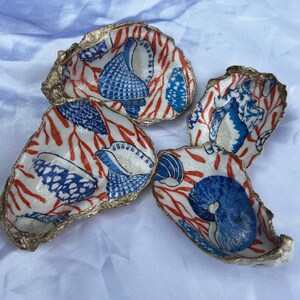 Oyster Shell Jewelry Dish/Decorative Oyster Shell