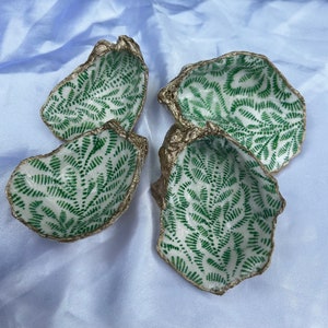 Oyster Shell Jewelry Dish/Decorative Oyster Shell