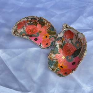 Oyster Shell Jewelry Dish/Decorative Oyster Shell