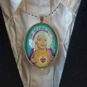 St Jayne Mansfield Pendant