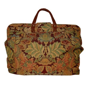 Burgundy Floral Medallion Tapestry Carpet Bag image 2