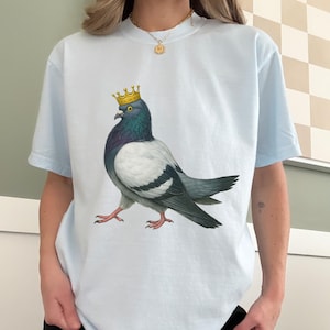 regal pigeon shirt funny bird lover shirt royal pigeon graphic shirt vintage bird t-shirt cute cartoon pigeon shirt quirky animal shirt gift