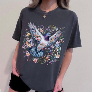 pigeon shirt bird lover graphic tee cottagecore aesthetic top cozy pigeon floral shirt cute nature t-shirt vintage bird shirt gift for women