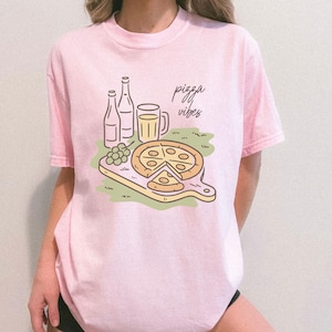 pizza shirt foodie humor tee handmade pizza lover outfit foodie clothing gift for pizza fans pizza graphic t-shirt funny pizza lover t shirt