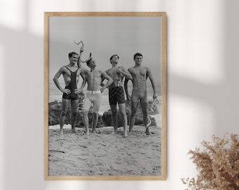 Impresión fotográfica en blanco y negro de surfistas vintage: decoración retro de casa de playa