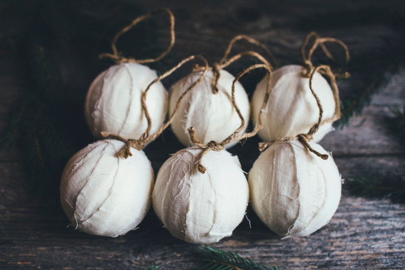 Rustic Ivory Muslin Rag Ball Christmas Tree Ornaments, Set of 6, Homespun Inspired White Farmhouse Holiday Decoration Bowl Fillers image 3