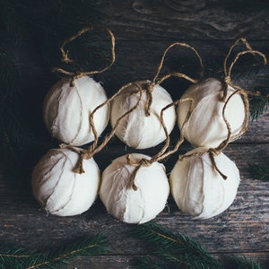 Rustic Ivory Muslin Rag Ball Christmas Tree Ornaments, Set of 6, Homespun Inspired White Farmhouse Holiday Decoration Bowl Fillers image 1