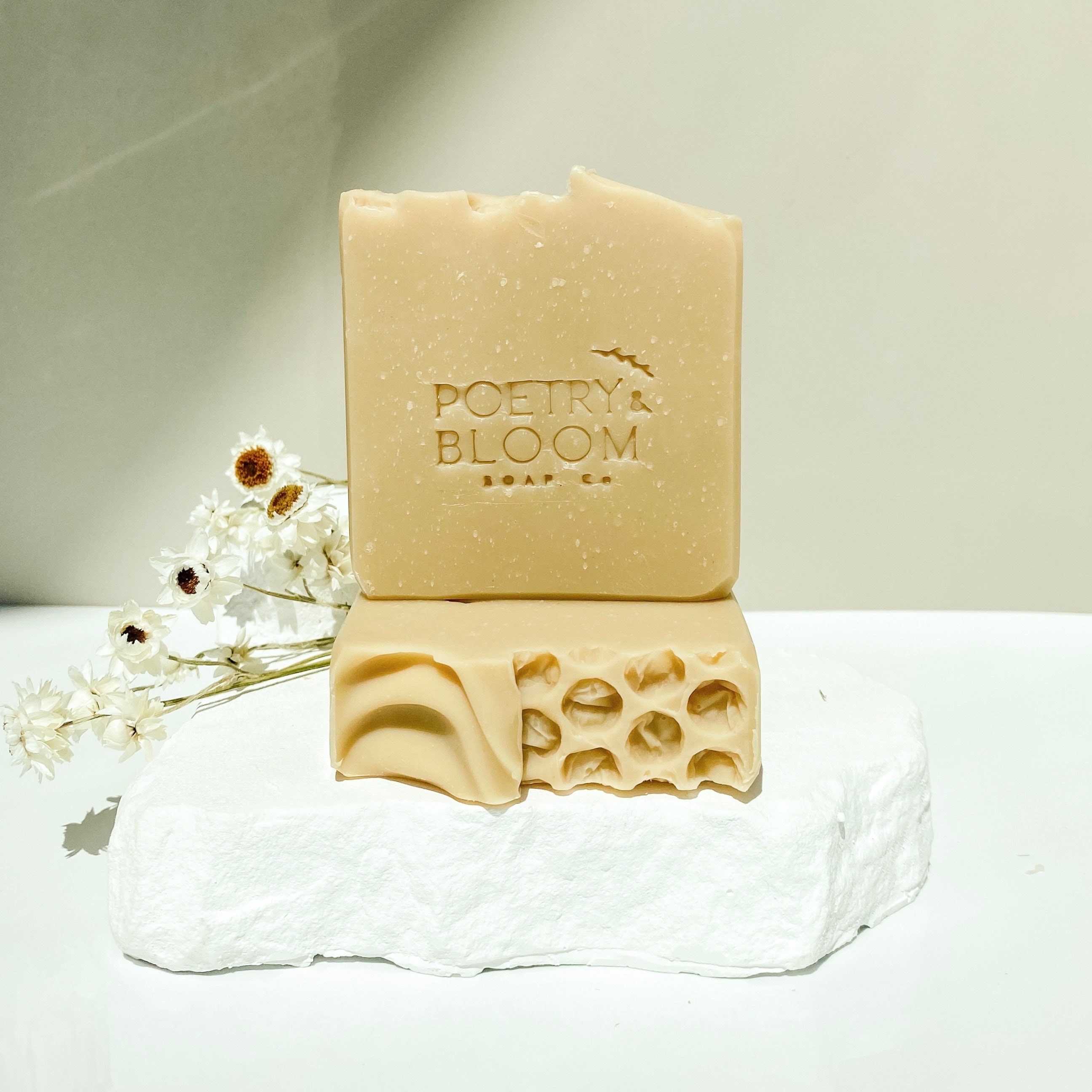 Miel + Avoine | Savon artisanal naturel | Savon traité à froid | Sans huile de palme | Respectueux de l'environnement