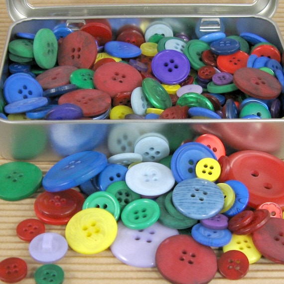 Button Extravanza - Half Pound Lot of Assorted Buttons in Metal Box -  Spring Colors