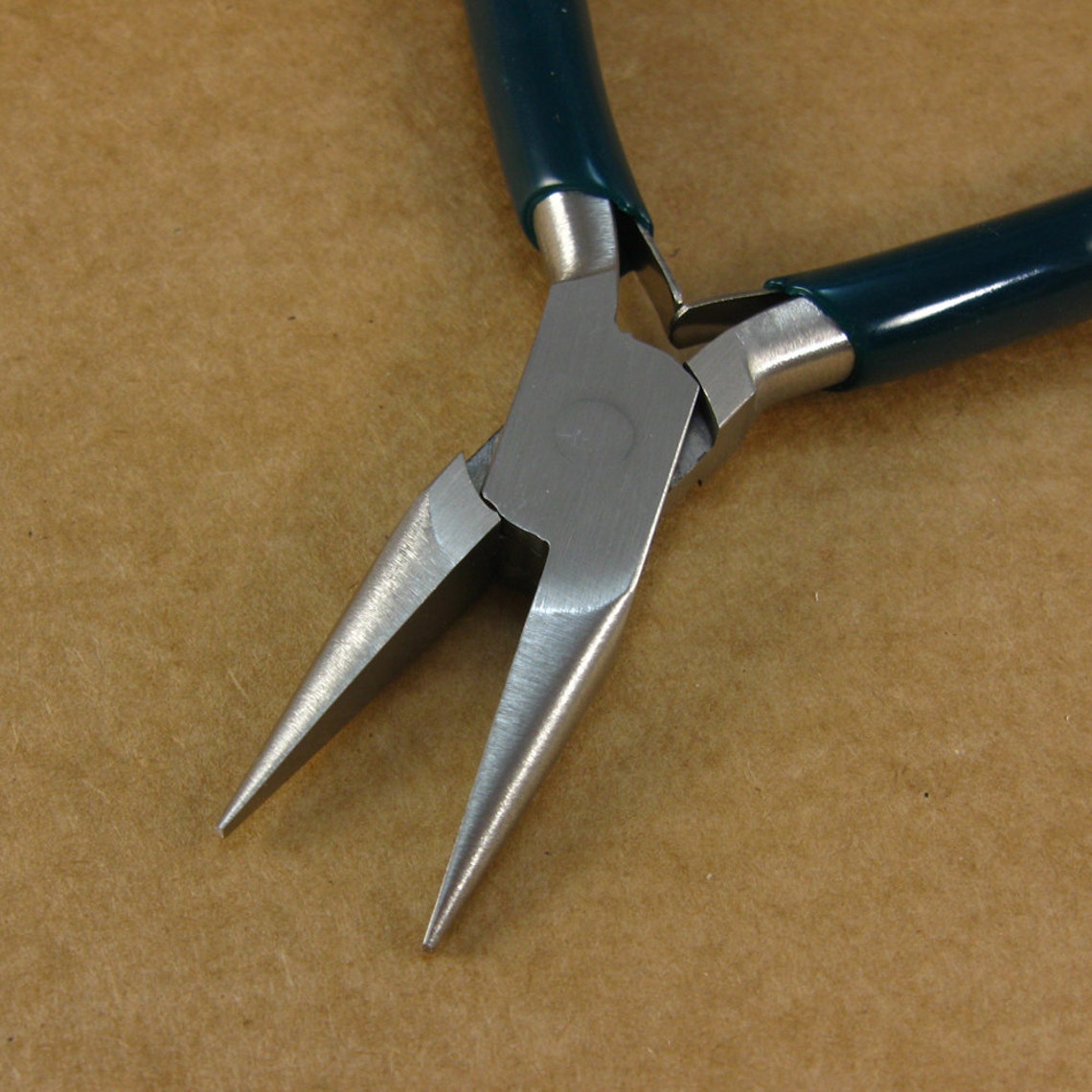 thumbnail image 2 of SE Stainless Steel 4.5" Long Nose Mini Box Joint Pliers - Jewelry Making Tool 2 of 6