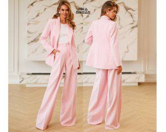 Hosenanzug in Rosa, Set aus rosa Hose und Blazer, taillierter rosa Anzug für Damen, feminines Statement-Outfit, schickes rosa Hosen-Set, Crêpe-Anzug