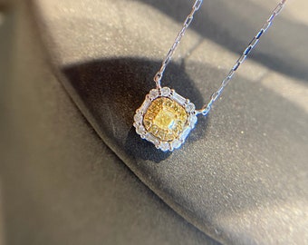 18K Gold Natural Yellow Diamond Pendant Necklace (0.3 Carat)