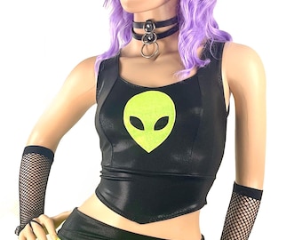 Top corto negro brillante, alienígena verde lima, spandex ciber gótico