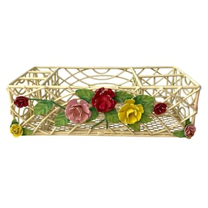 Organiseur de bureau vintage en métal, support pour stylo pour téléphone avec compartiments en métal peint rose, décoration de bureau à domicile cottage shabby chic, porte-lettre