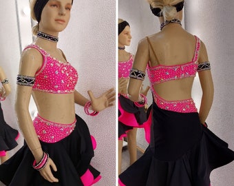 Vestido de salón latino. Vestido de ritmo. Vestido de competición. Vestido de baile latino. Vestido de salón.