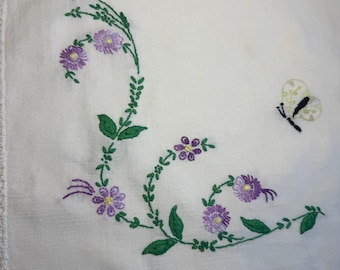 Hand Stitched Vintage Linen Piece  266