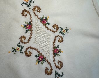 Hand Stitched Vintage Linen Piece  239