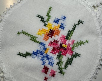 Hand Stitched Vintage Linen Piece  124