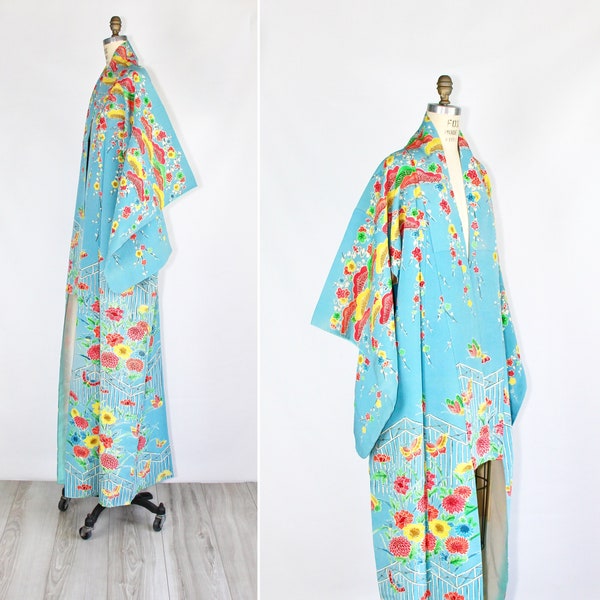 Yoshino | vintage silk kimono | Japanese | 1960s | silk robe | dressing gown