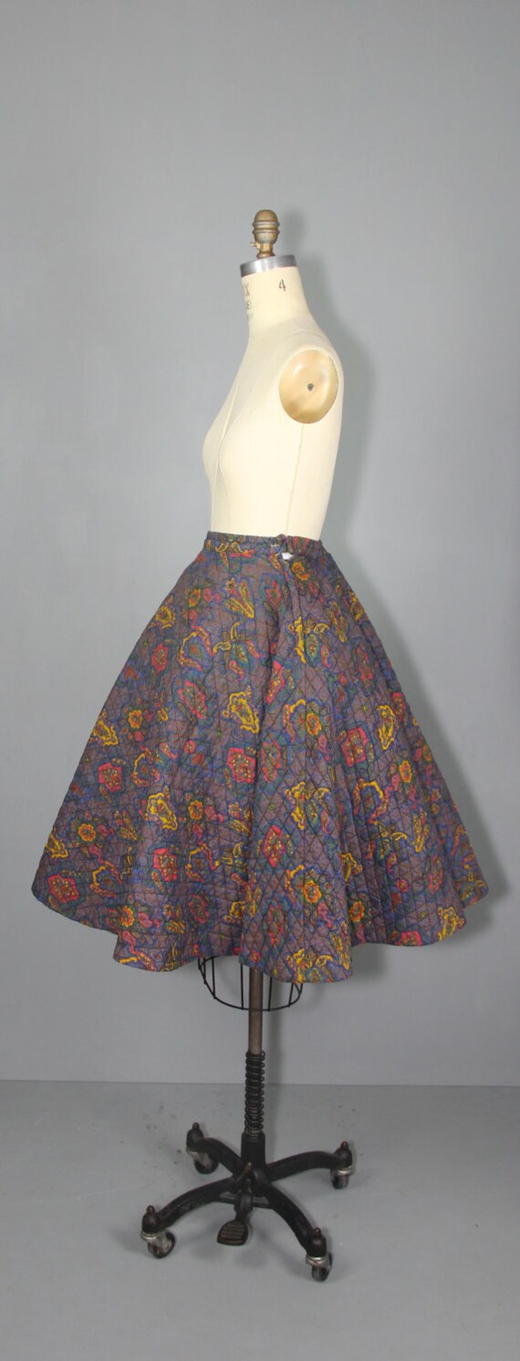 1950s skirt / circle skirt / quilted / SOCK HOP v… - image 4