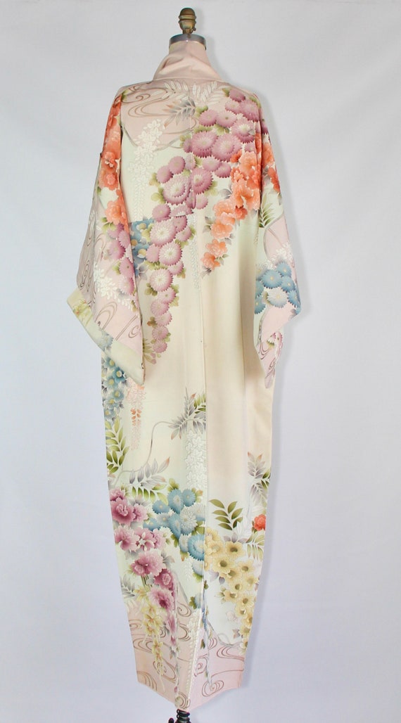 Embroidered silk kimono | vintage floral kimono |… - image 6