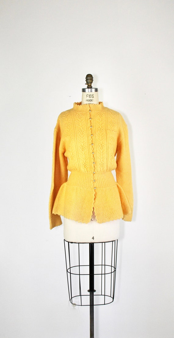 Vintage 1940s sweater | hand knit | puff sleeve |… - image 4