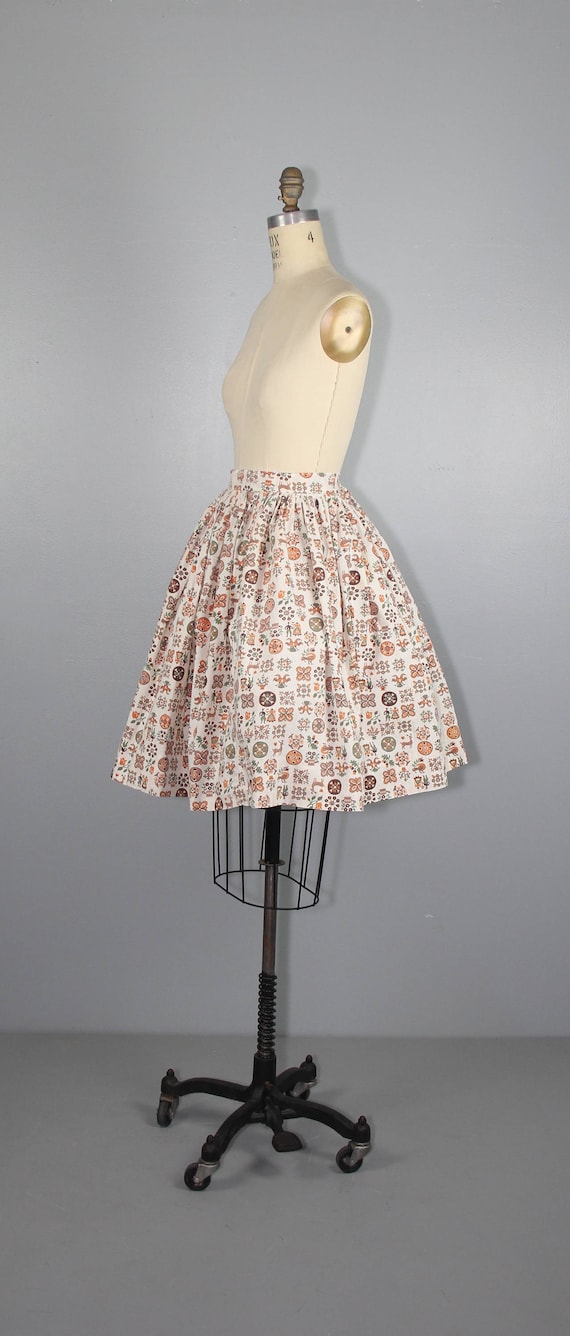 1950s skirt / novelty print / LITTLE FOLKLORE / v… - image 4