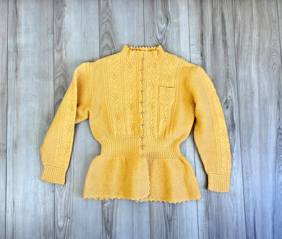 Vintage 1940s sweater | hand knit | puff sleeve |… - image 2