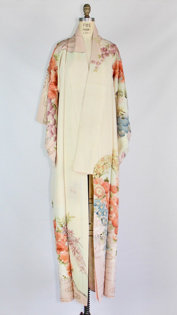 Embroidered silk kimono | vintage floral kimono |… - image 3