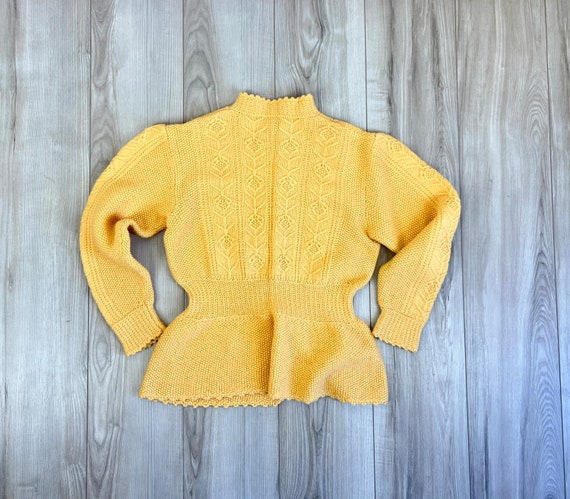 Vintage 1940s sweater | hand knit | puff sleeve |… - image 3