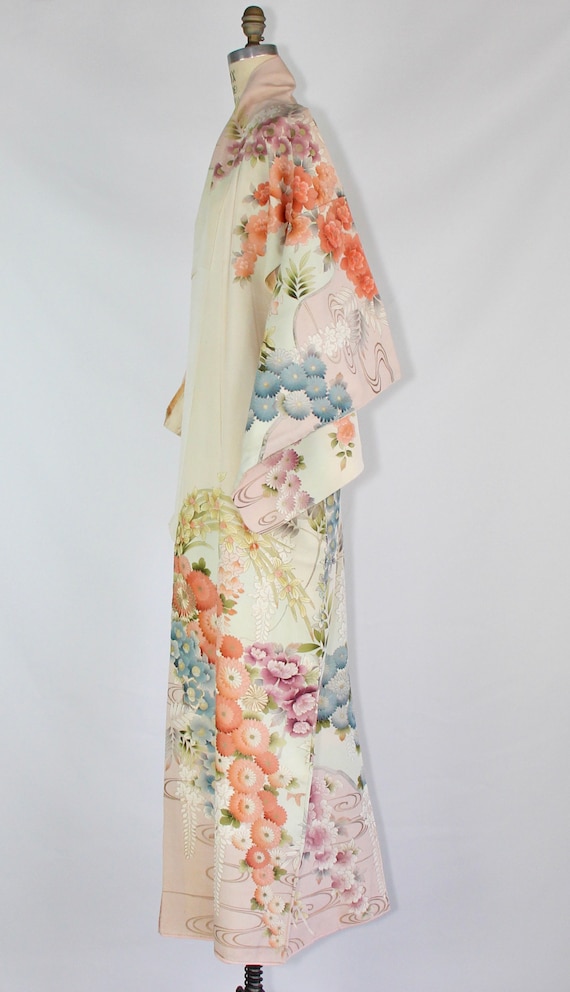 Embroidered silk kimono | vintage floral kimono |… - image 5