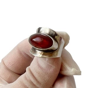 Vintage N.E. From Ring – Sterling Silver & Natural Baltic Amber – Sculptural Silver Statement Ring – 1960s Danish Modernist Jewellery