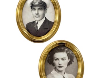 Vintage Brass oval Photo Frames Set, Wall Hanging Picture Frames, Small Antique Style Decor