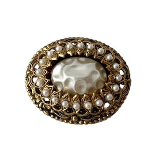 Vintage Filigree Faux Pearl Brooch – After Miriam Haskell Baroque Pin
