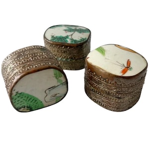 Set of 3 Vintage Chinese Porcelain Shard Boxes with Silver Metal Mounting. Chinoiserie Home Decor