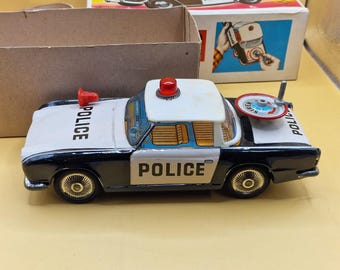 Vintage Daiya Triumph Police Car Tin Toy Friction Siren Japan w Original Box 20cm