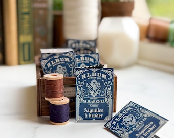 Sajou Miniature Album | Booklet of Six Embroidery Needles Round