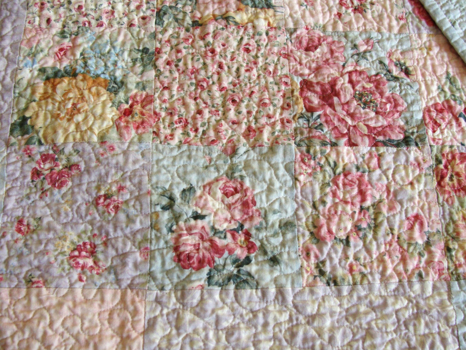 ENGLISH COTTAGE ROSE GARDEN PATCHWORK QUILT Etsy