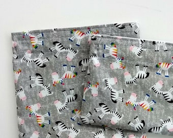 Rainbow Zebra Reusable Snack bags, sandwich bags, BPA free Zero waste Kids snacks, Eco-friendly kitchen, less plastic lunch bag