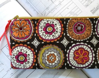 Corduroy Zipper Pouch, choose your size, Pencil Case, Sustainable Coin Purse in a Retro print, Cozy winter, school supplies