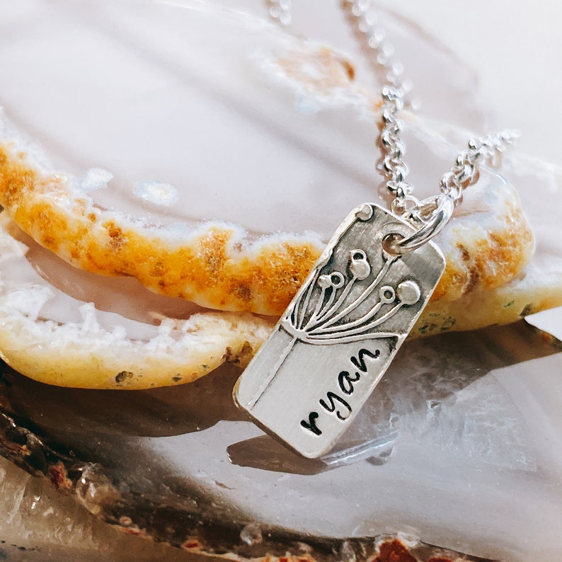 Personalized Dandelion Necklace Wild Flower Charm Necklace Hand Stamped Mother's Necklace Personalized Gift for Her 画像 2