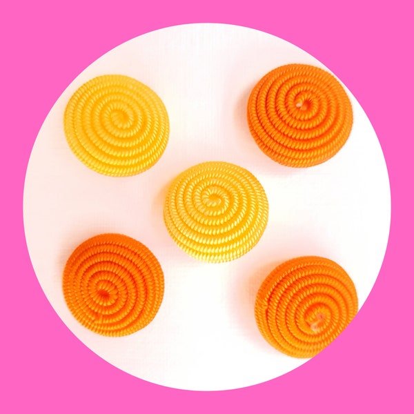 5 Boutons Passementerie Vintage, mercerie française, boutons passementerie, orange buttons, yellow buttons, boutons jaunes et orange