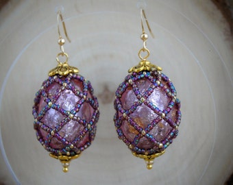 Beaded Fabergé egg earrings, Artist bead earrings, pink purple Easter egg earring, Paschal eggs,  Netherlands, Nederland, Holland, NL