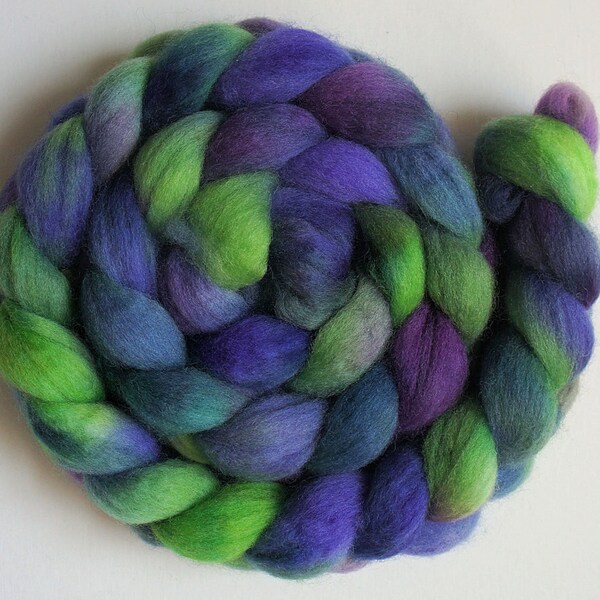 Handpainted bluefaced leicester 95g/3.3oz