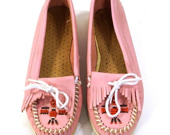 Minnetonka Moccasins Vintage 1980s Beaded & Fringed Loafers Pink Leather Women's size 6.5 or 7