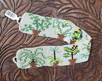 Vintage Loom Beaded Cactus Choker Necklace