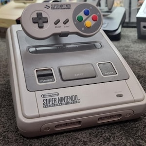 Super NINTENDO SNES display stand