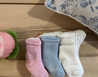 Carefully Crafted Warm & Gentle Baby Socks (Set of 4)