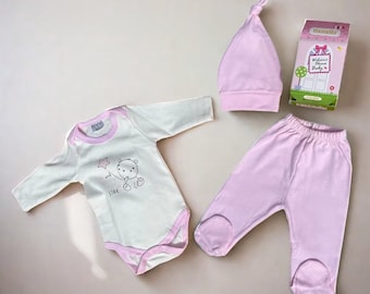 Adorable Baby Set: 3-Piece House Package - Cotton Suit, Hat, and Bottom - Perfect Gift for New Parents and Baby Showers!